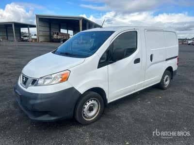 2015 NISSAN NV 200