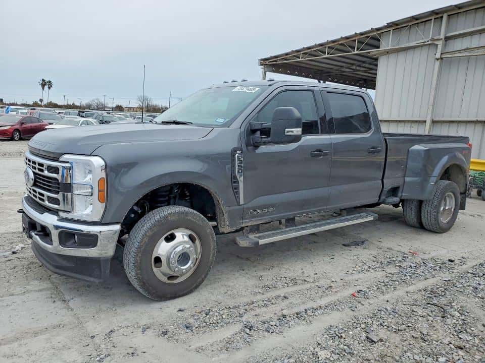 2025 FORD F350