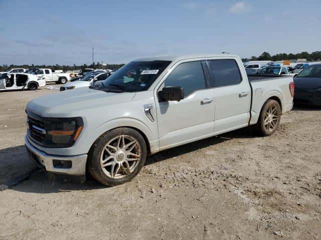 2024 FORD F150 XLT