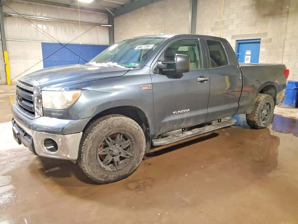 2010 TOYOTA TUNDRA