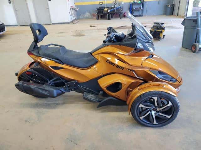 2014 INNE SPYDER ROADSTER