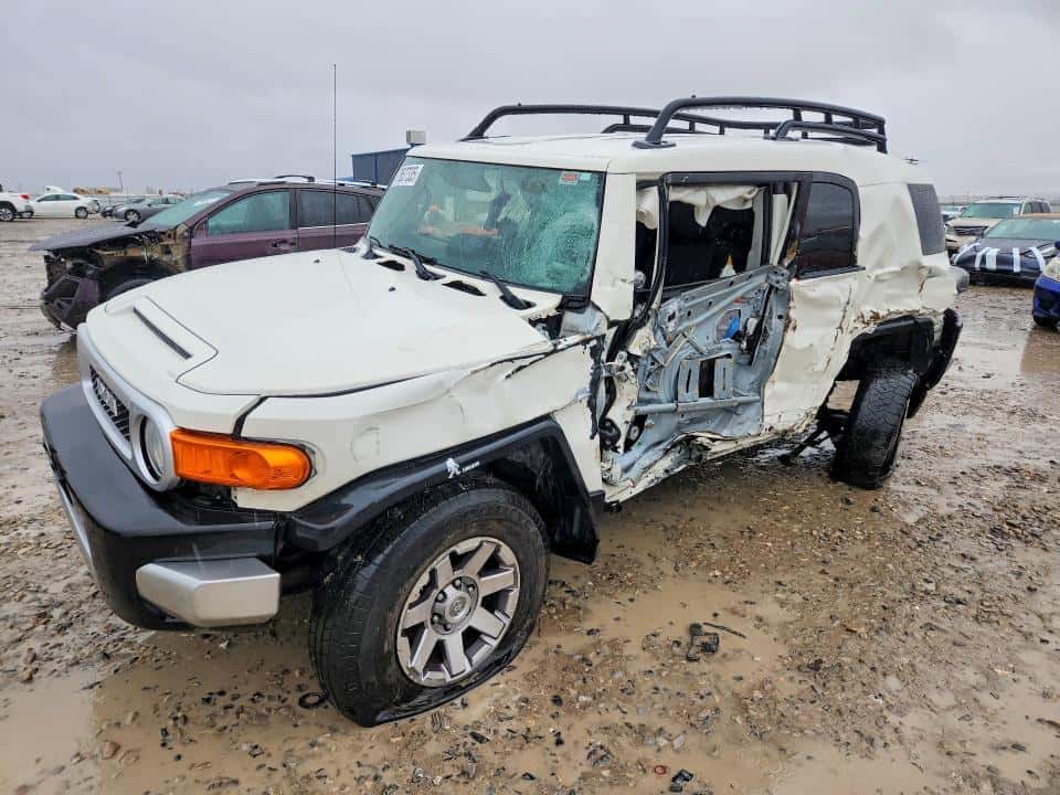 2014 TOYOTA FJ CRUISER