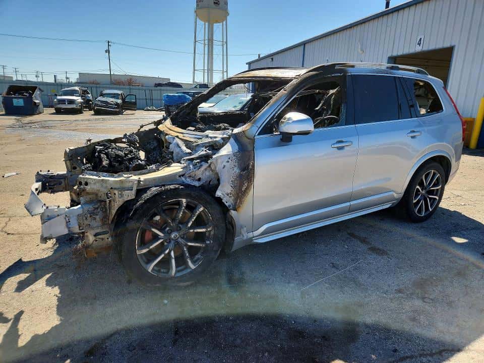 2018 VOLVO XC90