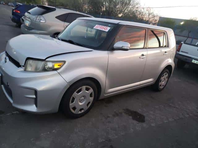 2015 TOYOTA SCION