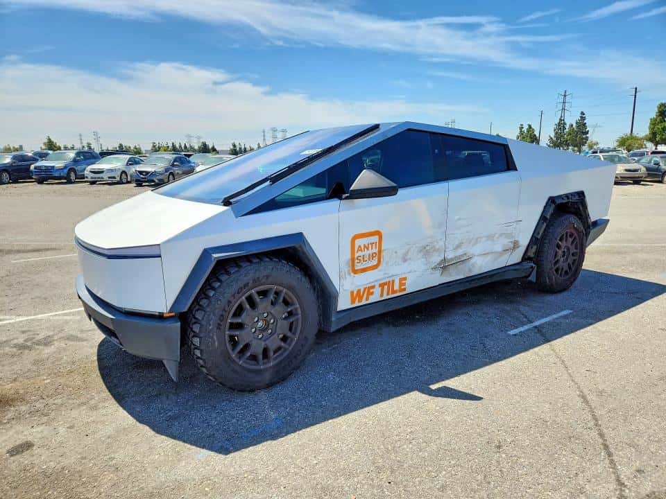 2024 TESLA CYBERTRUCK
