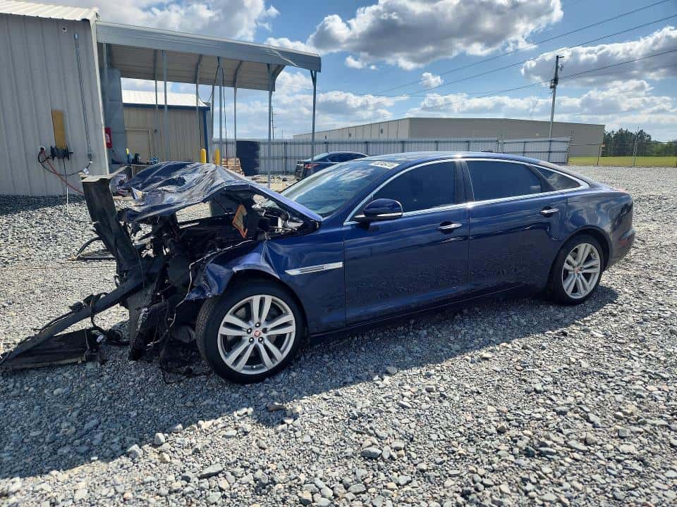 2016 JAGUAR XJ
