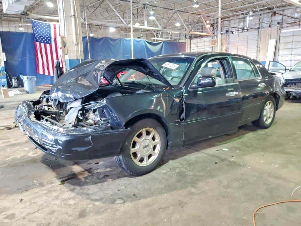 2002 LINCOLN TOWN CAR