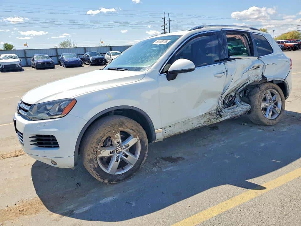 2012 VOLKSWAGEN TOUAREG