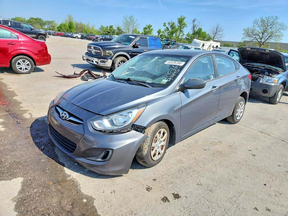 2013 HYUNDAI ACCENT