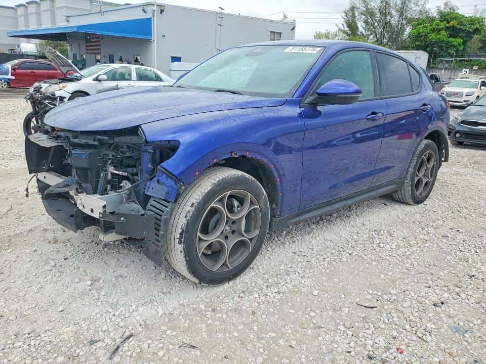 2023 ALFA ROMEO STELVIO
