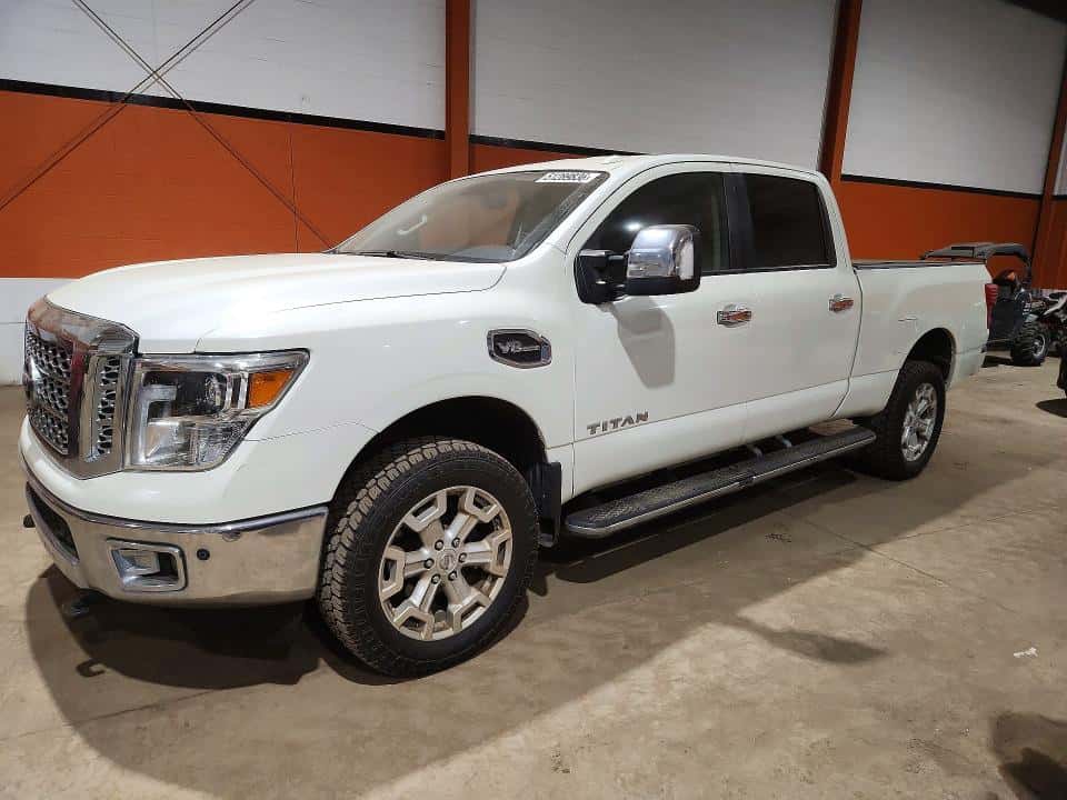 2016 NISSAN TITAN