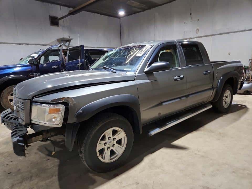2011 DODGE DAKOTA