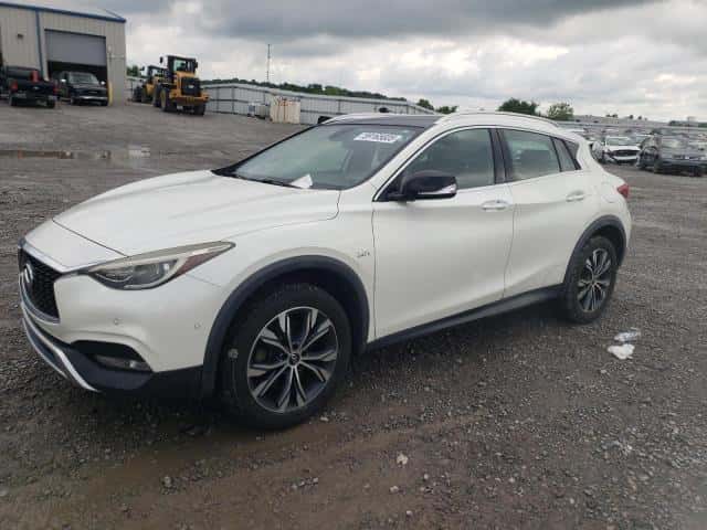 2017 INFINITI QX30