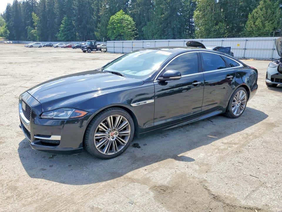 2016 JAGUAR XJ