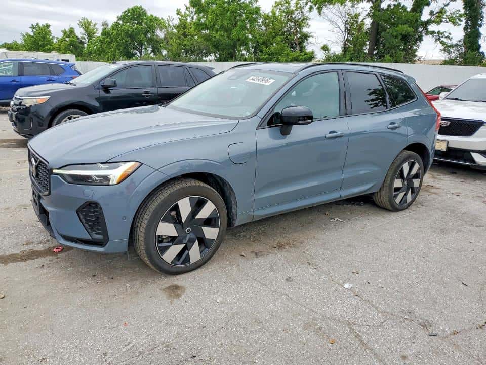 2024 VOLVO XC60
