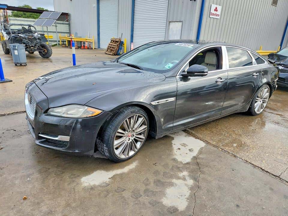 2018 JAGUAR XJ