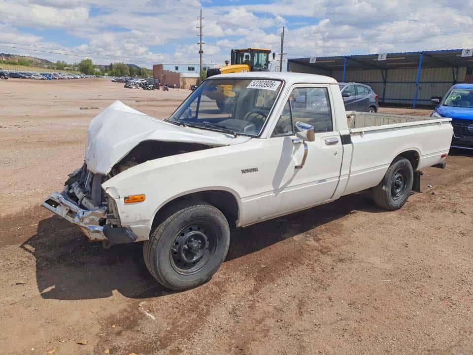 1983 TOYOTA PICKUP