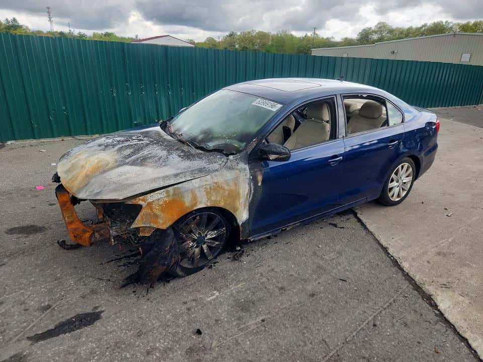 2012 VOLKSWAGEN JETTA