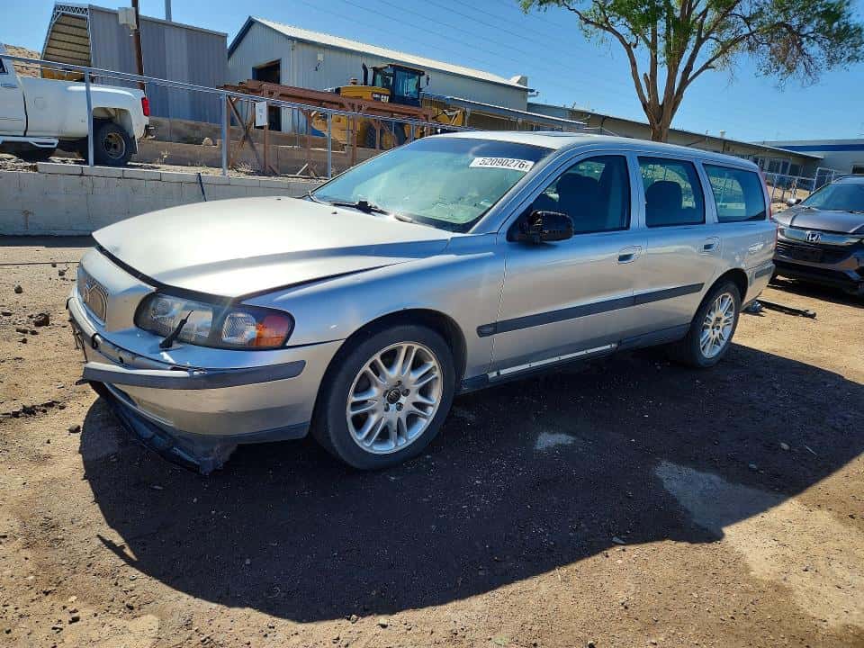 2002 VOLVO V70