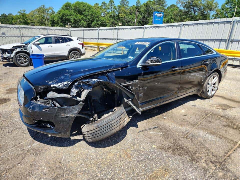 2011 JAGUAR XJ