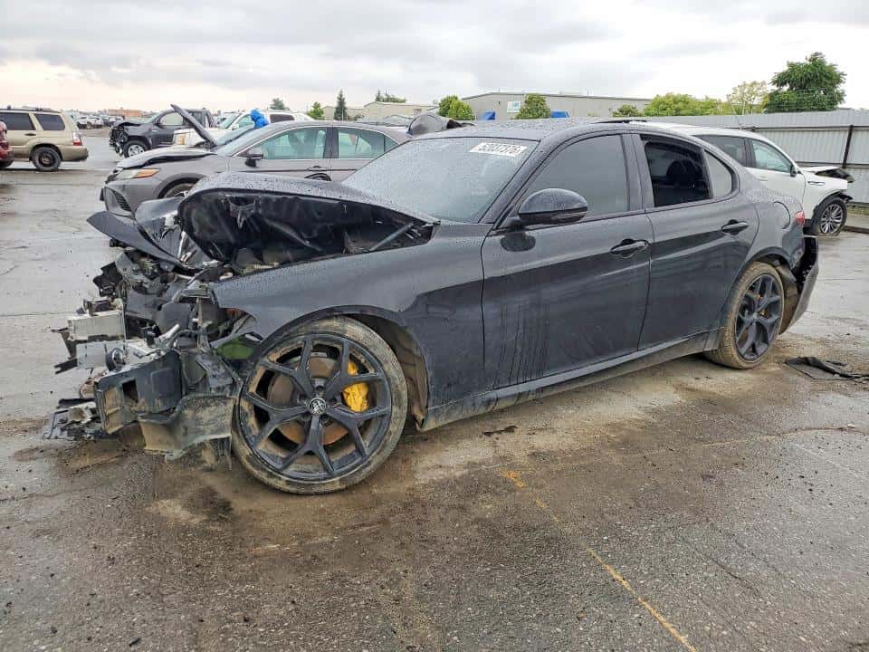 2021 ALFA ROMEO GIULIA