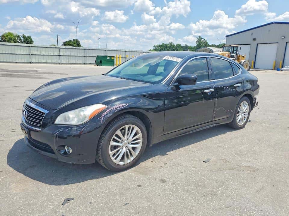 2012 INFINITI M