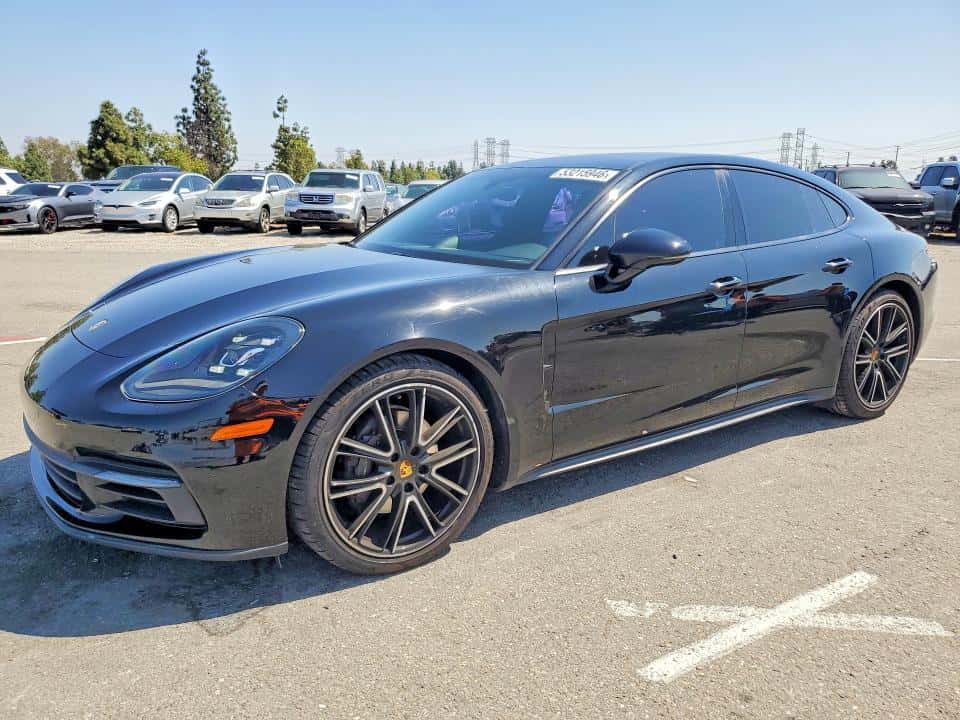 2018 PORSCHE PANAMERA