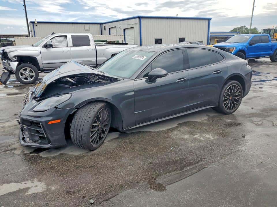 2025 PORSCHE PANAMERA