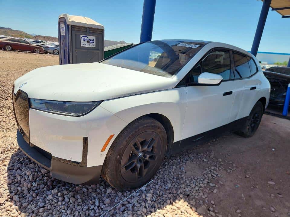 2025 BMW IX