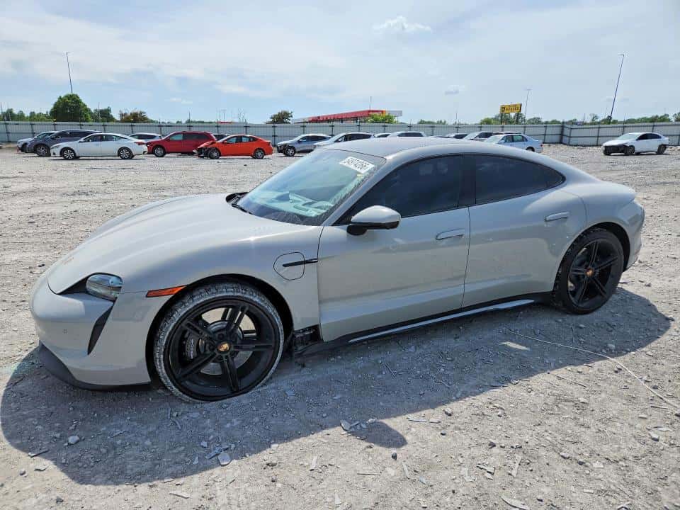 2021 PORSCHE TAYCAN