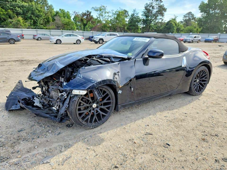 2017 NISSAN 370Z