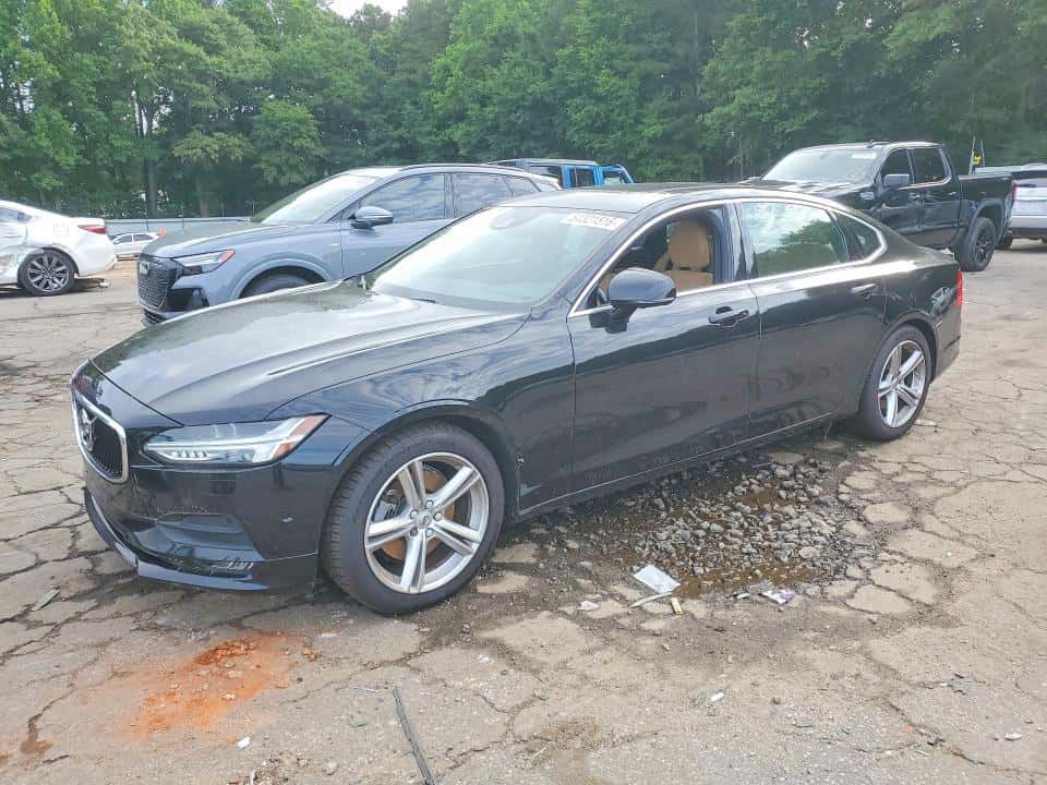 2018 VOLVO S90