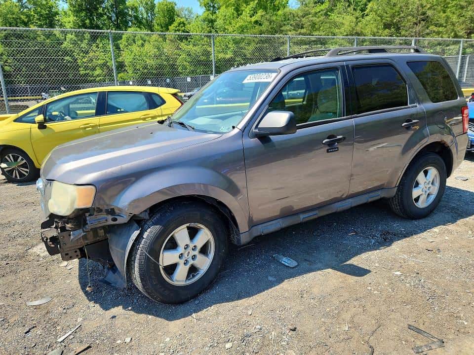 2010 FORD ESCAPE