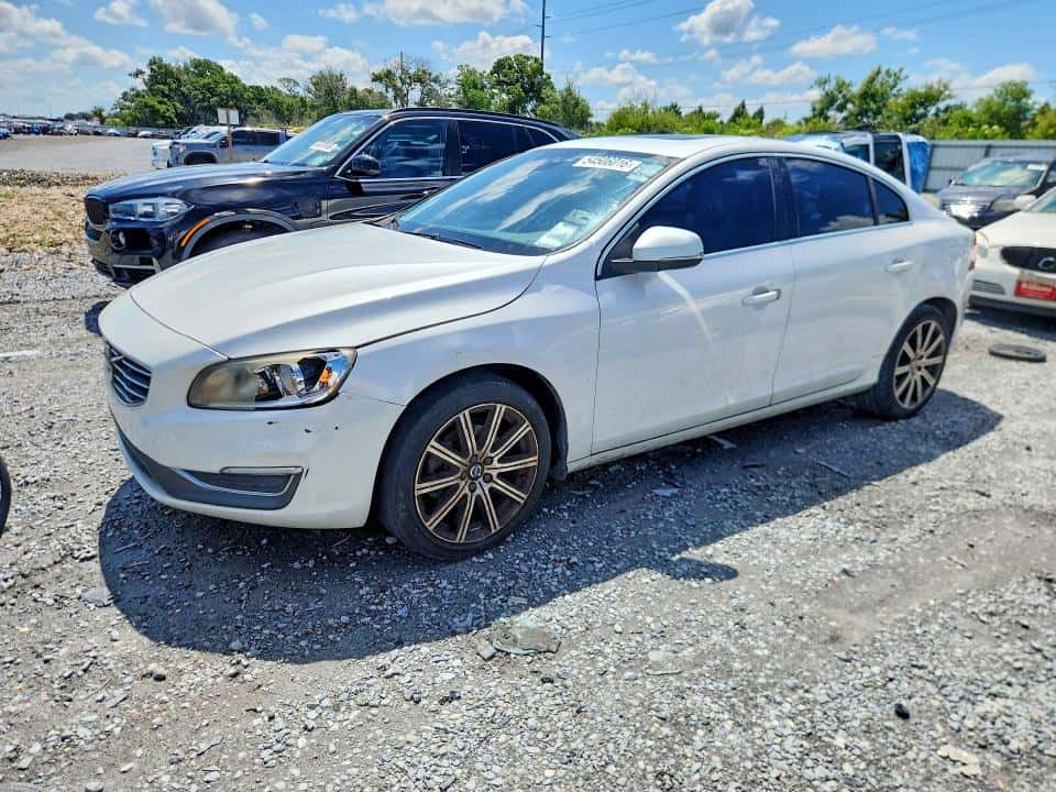 2017 VOLVO S60