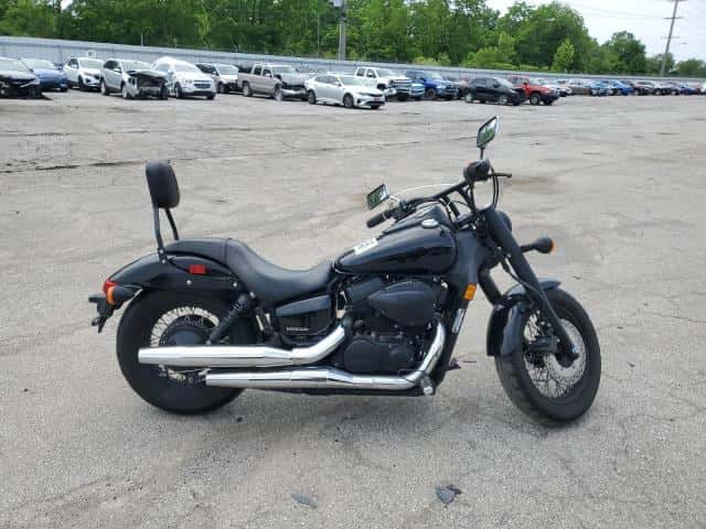 2015 HONDA VT750