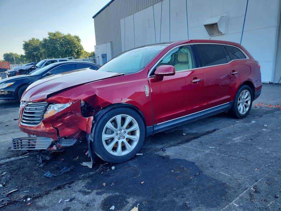 2017 LINCOLN MKT