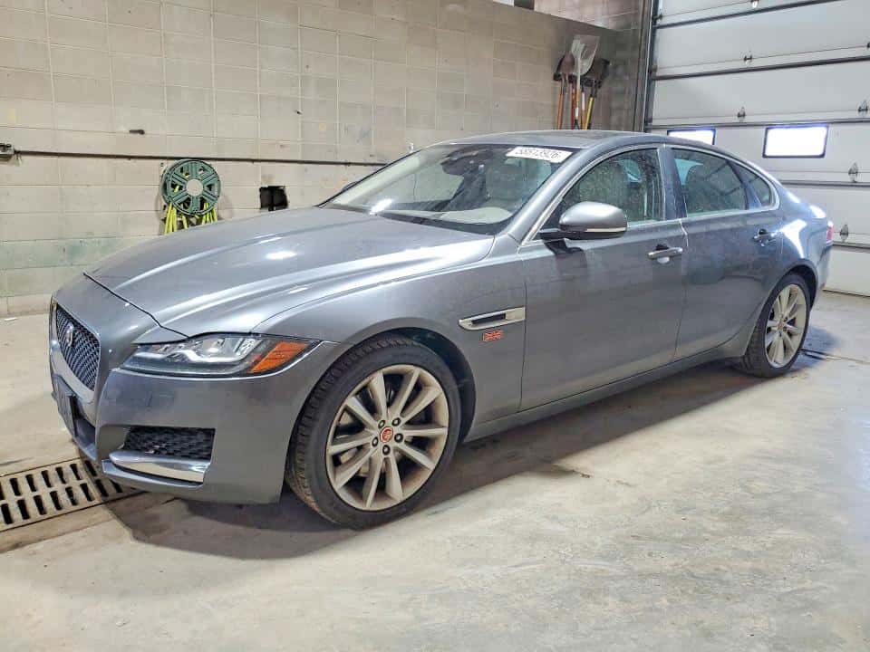 2016 JAGUAR XF