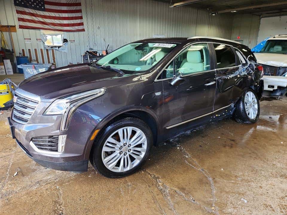 2017 CADILLAC XT5