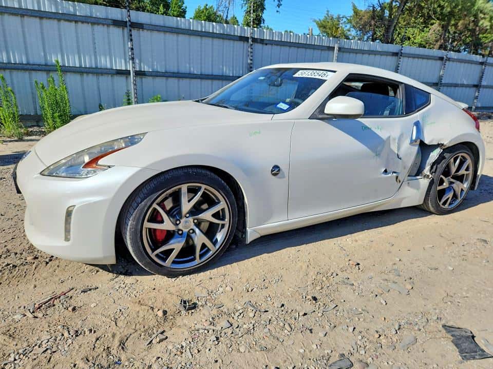 2015 NISSAN 370Z