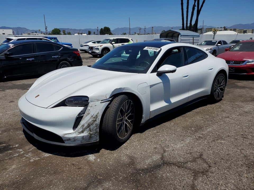 2021 PORSCHE TAYCAN