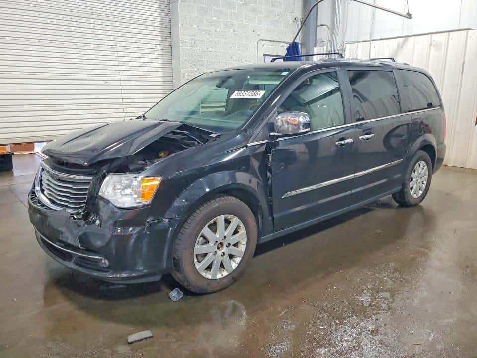 2016 CHRYSLER VOYAGER