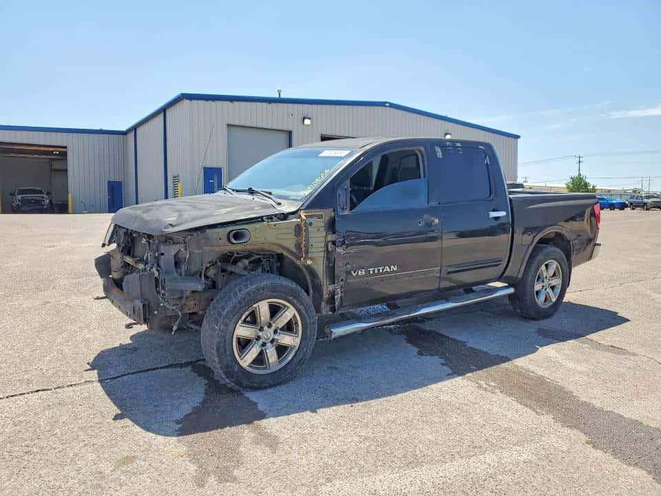 2010 NISSAN TITAN