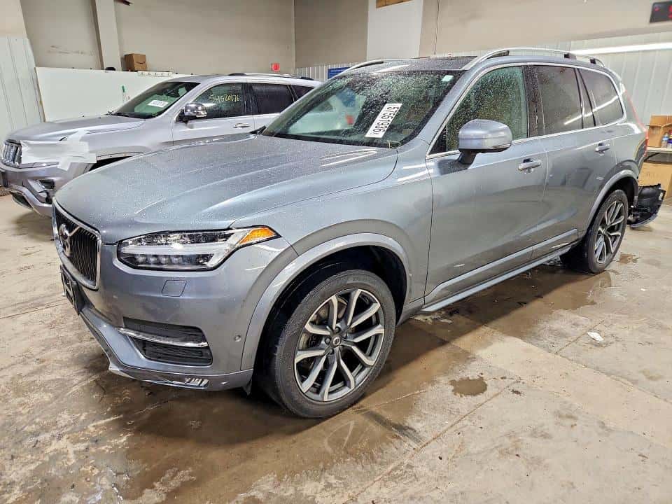 2018 VOLVO XC90