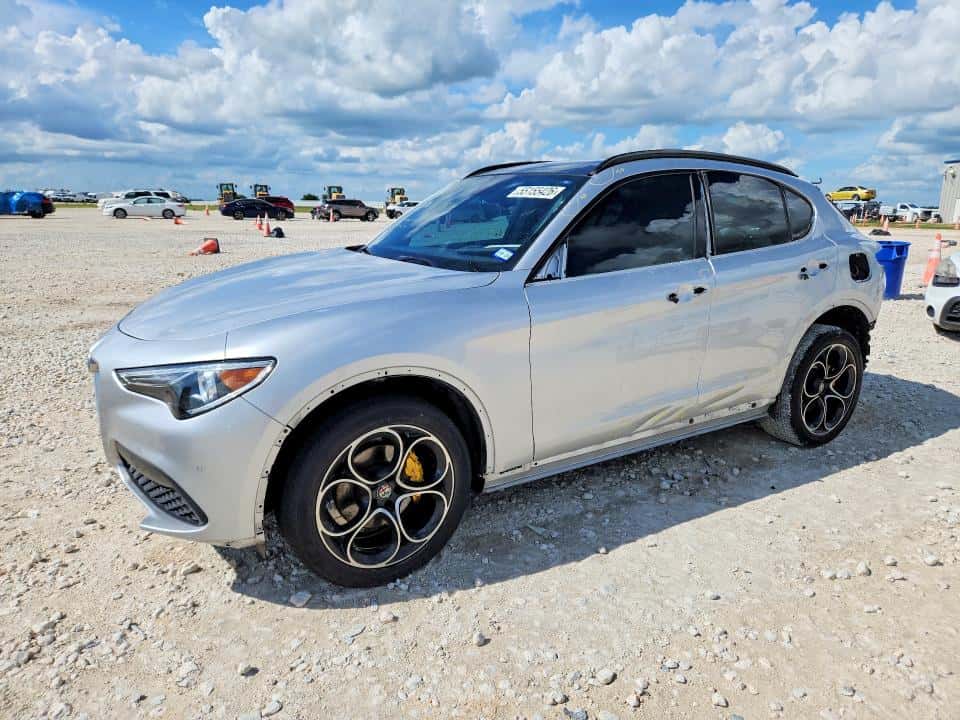 2021 ALFA ROMEO STELVIO