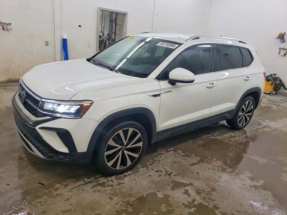 2022 VOLKSWAGEN TAOS