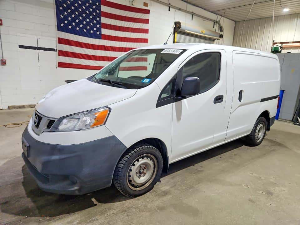 2014 NISSAN NV 2500