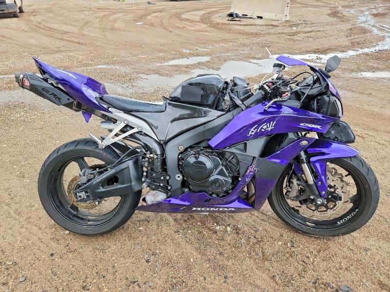 2008 HONDA CBR