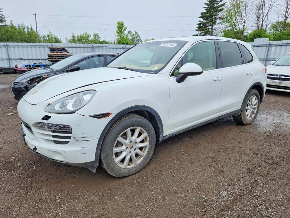 2013 PORSCHE CAYENNE
