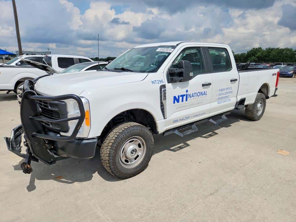2023 FORD F250