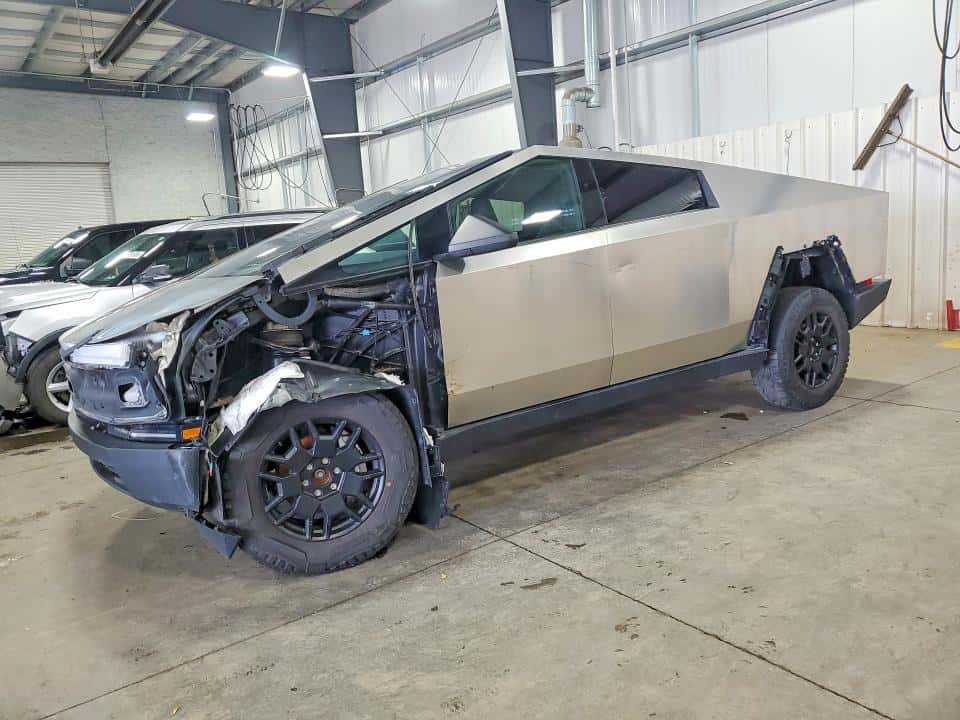 2024 TESLA CYBERTRUCK